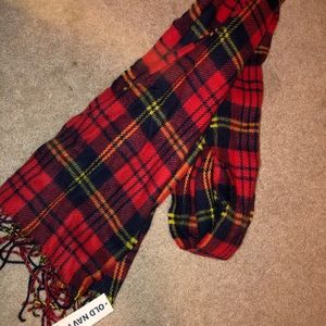 Old Navy Plaid Scarf With Tags